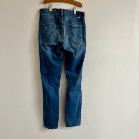 Mother The Looker Crop Skinny Jeans in Wishful Drinking - Picture 5 of 13